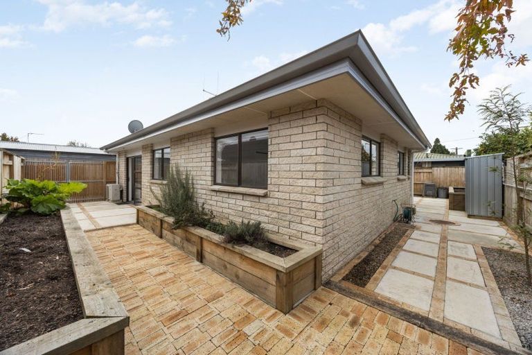 Photo of property in 1/1 Saint Olpherts Avenue, Hamilton East, Hamilton, 3216