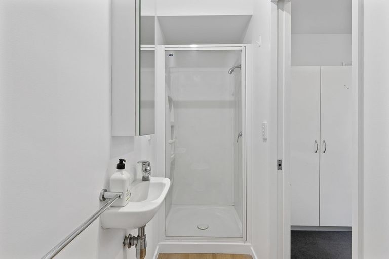 Photo of property in 32 Eversleigh Street, St Albans, Christchurch, 8014