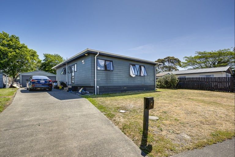 Photo of property in 4 Tarbet Place, Flaxmere, Hastings, 4120