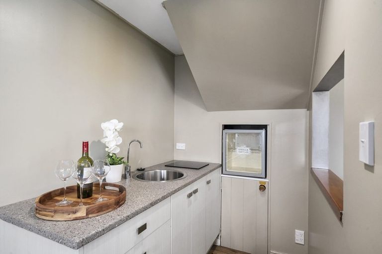 Photo of property in 51 Harbour View Road, Northland, Wellington, 6012