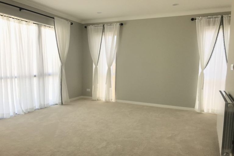 Photo of property in 66 Symes Drive, Red Beach, 0932