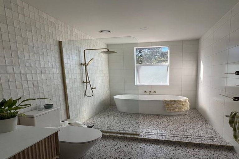 Photo of property in 109 Clemow Road, Fitzroy, New Plymouth, 4312