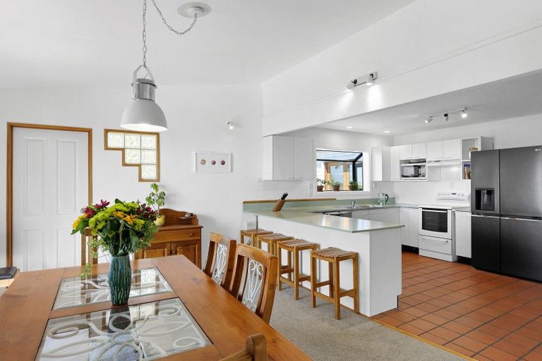 Photo of property in 4 De Thier Lane, Richmond Hill, Christchurch, 8081