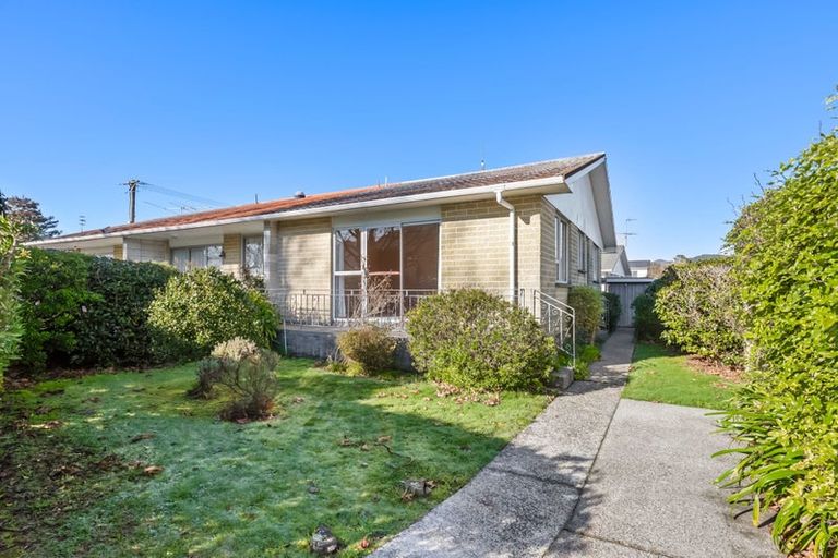 Photo of property in 1/16 Riverbank Street, Ebdentown, Upper Hutt, 5018