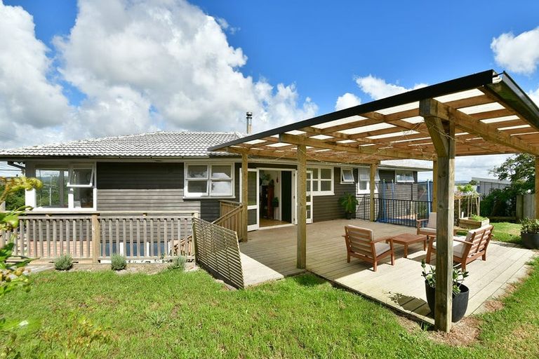Photo of property in 22 Downer Street, Helensville, 0800