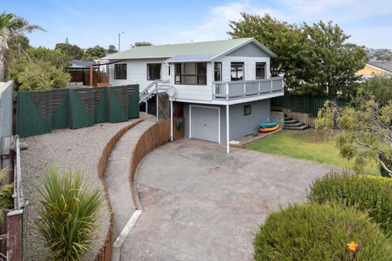 Photo of property in 20a Tahurangi Place, Spotswood, New Plymouth, 4310