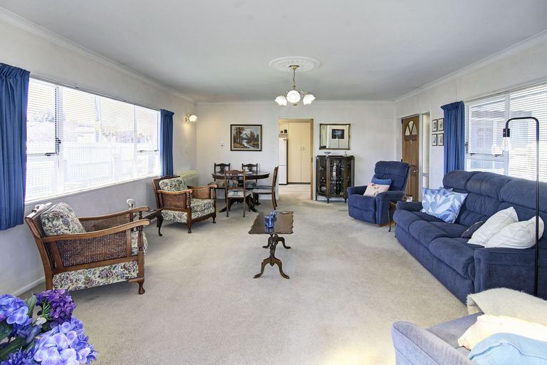 Photo of property in 2 Miller Place, Masterton, 5810