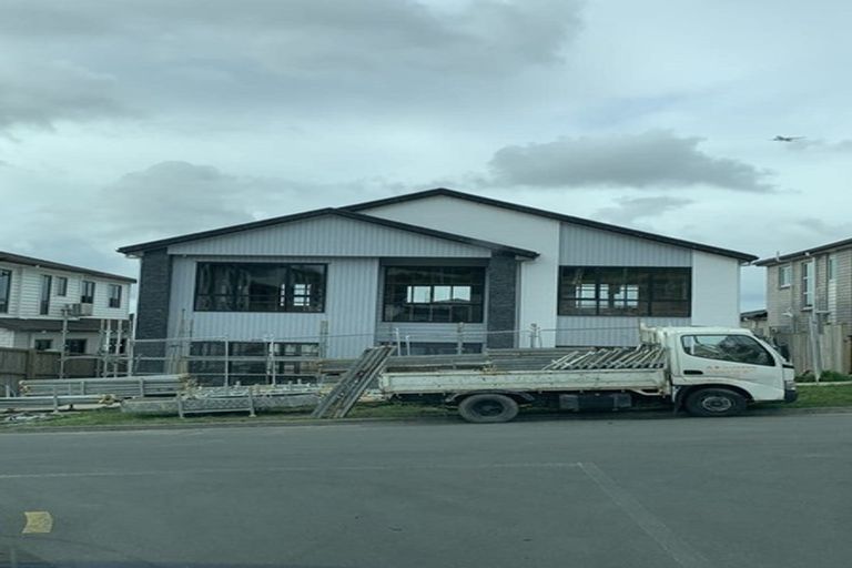 Photo of property in 34 Lime Hill Rise, Flat Bush, Auckland, 2019