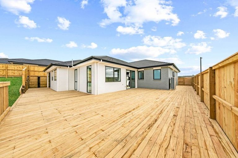 Photo of property in 18 Piedmonte Avenue, Pokeno, 2402