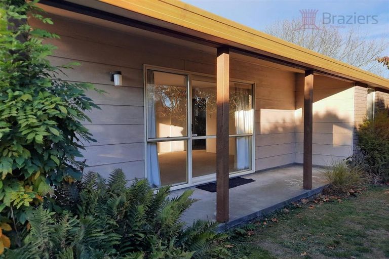 Photo of property in 48 Karnak Crescent, Russley, Christchurch, 8042