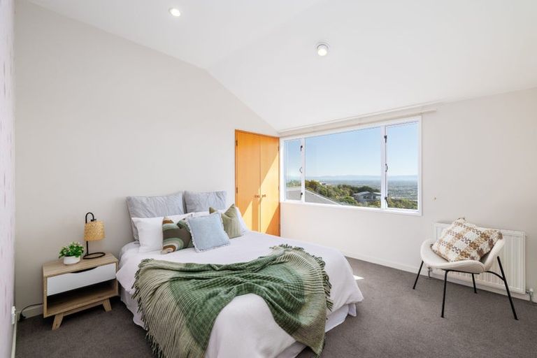 Photo of property in 12 Belleview Terrace, Mount Pleasant, Christchurch, 8081