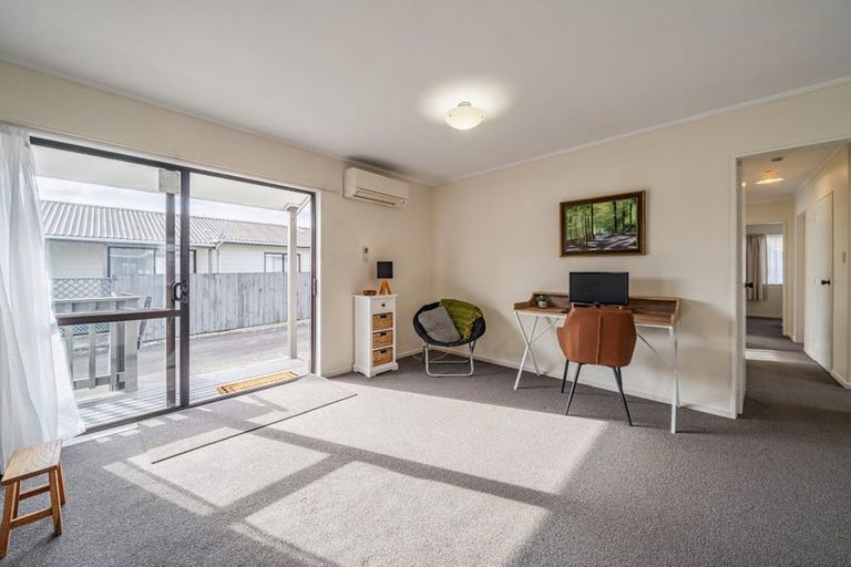 Photo of property in 3/264a Fergusson Drive, Heretaunga, Upper Hutt, 5018