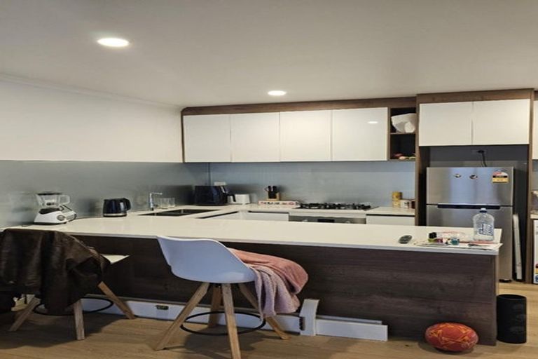 Photo of property in 33u2 May Street, Hamilton East, Hamilton, 3216