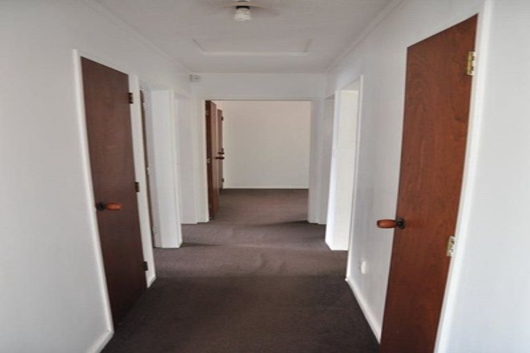 Photo of property in 67f2 Cortina Avenue, Johnsonville, Wellington, 6037