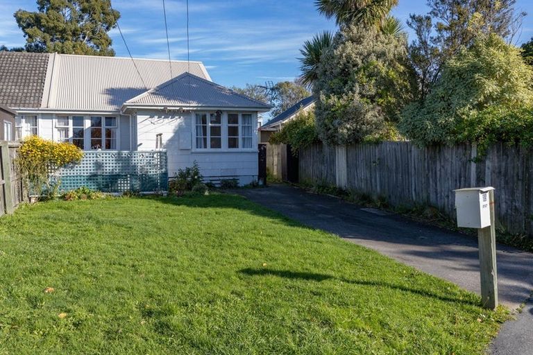 Photo of property in 15 Balgay Street, Upper Riccarton, Christchurch, 8041
