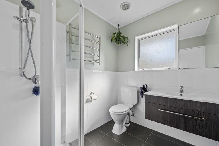 Photo of property in 968a Waiuku Road, Waiuku, 2681