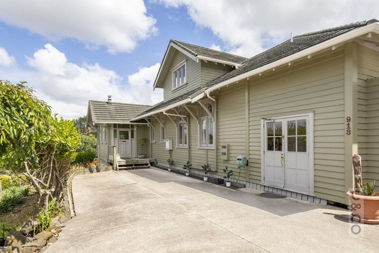 Photo of property in 913 Peak Road, Helensville, 0875