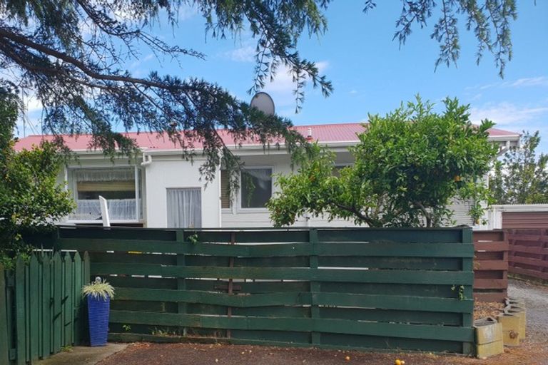 Photo of property in 28b Cypress Grove, Paraparaumu, 5032
