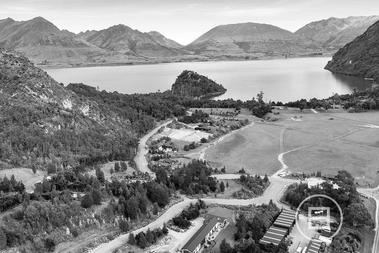 Photo of property in 9 Haast Eagle Road, Mount Creighton, 9371