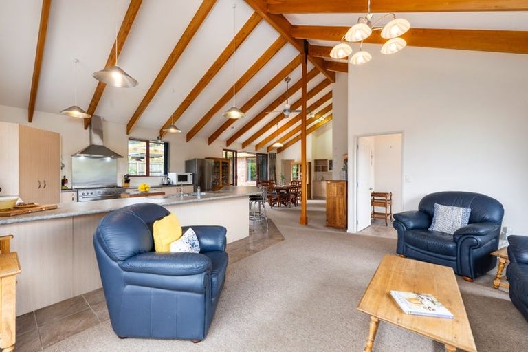 Photo of property in 20 Glentui Place, Waikawa, Picton, 7220