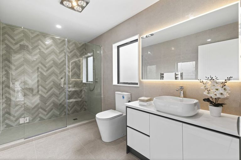 Photo of property in 5 Knockanara Drive, Flat Bush, Auckland, 2019