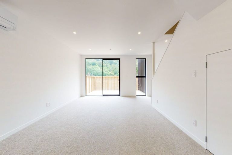 Photo of property in 55 Rua Kai Way, Brooklyn, Wellington, 6021