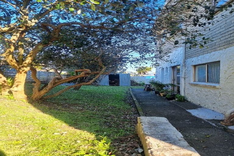 Photo of property in 75 Rosario Crescent, Red Beach, 0932