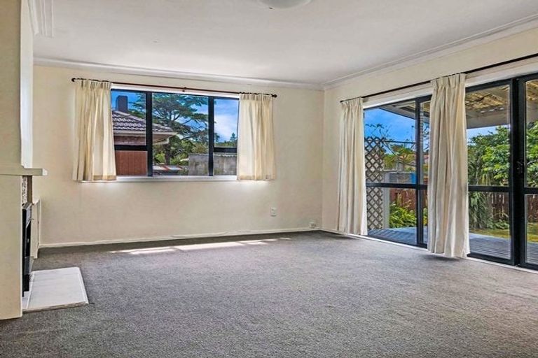 Photo of property in 6 Hinau Road, Mangere Bridge, Auckland, 2022