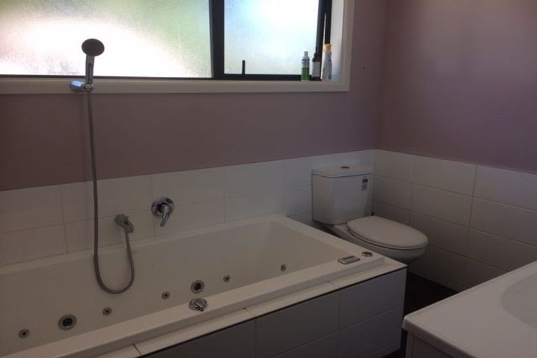 Photo of property in 7a Ruakaka Street, Hornby, Christchurch, 8042