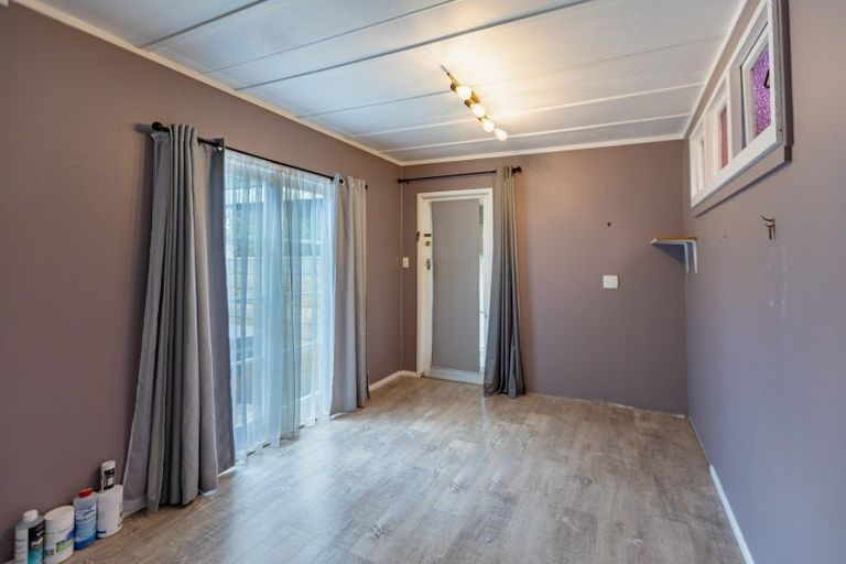 Photo of property in 25 Carruthers Street, Otane, 4202