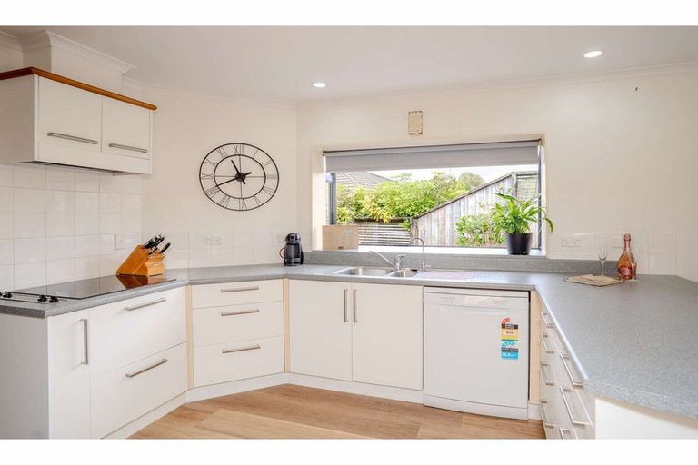 Photo of property in 11 Oakridge Drive, Kerikeri, 0230