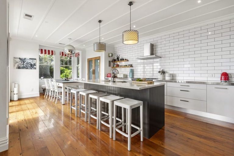 Photo of property in 15 Washington Avenue, Brooklyn, Wellington, 6021