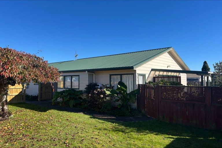 Photo of property in 13 Sunrise Avenue, Owhata, Rotorua, 3010