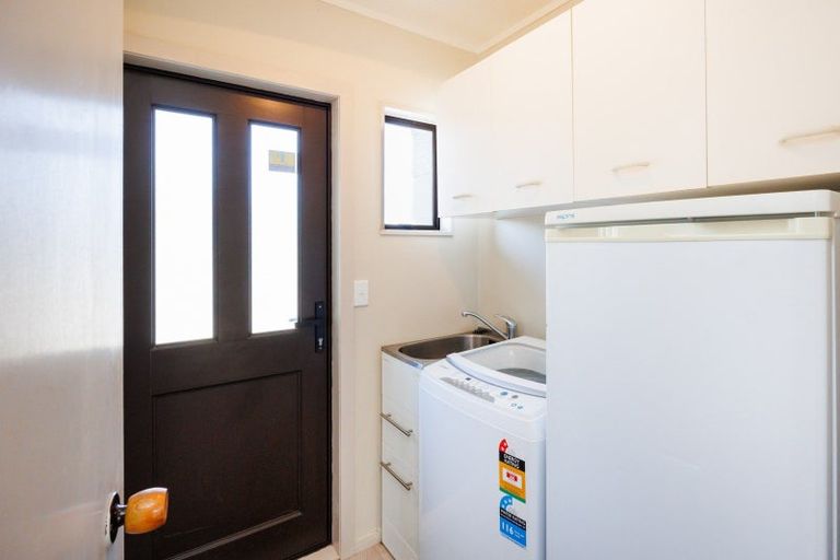 Photo of property in 18 Thomas Place, Foxton Beach, Foxton, 4815