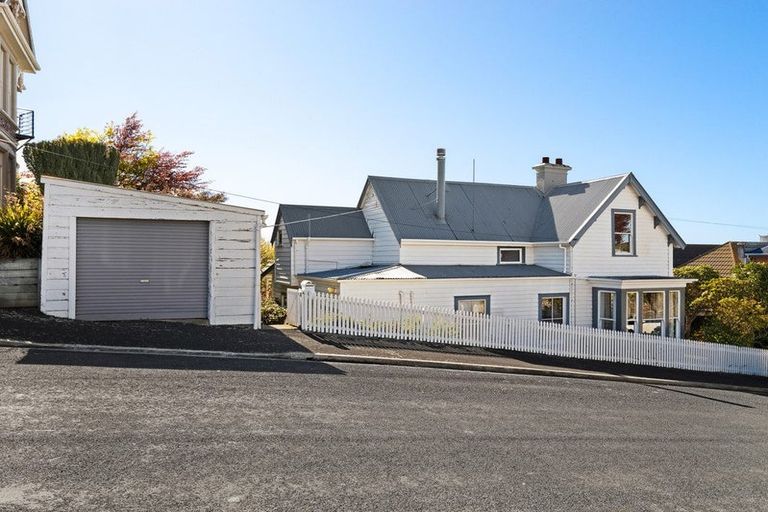 Photo of property in 4 Grant Street, Dunedin Central, Dunedin, 9016