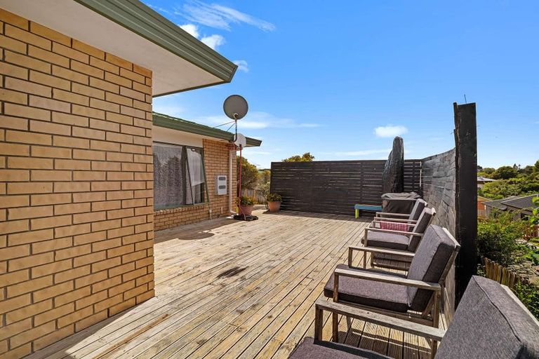 Photo of property in 16b Roick Parade, Glen Eden, Auckland, 0602