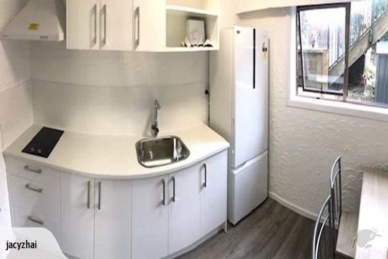 Photo of property in 18 Keegan Drive, Massey, Auckland, 0614