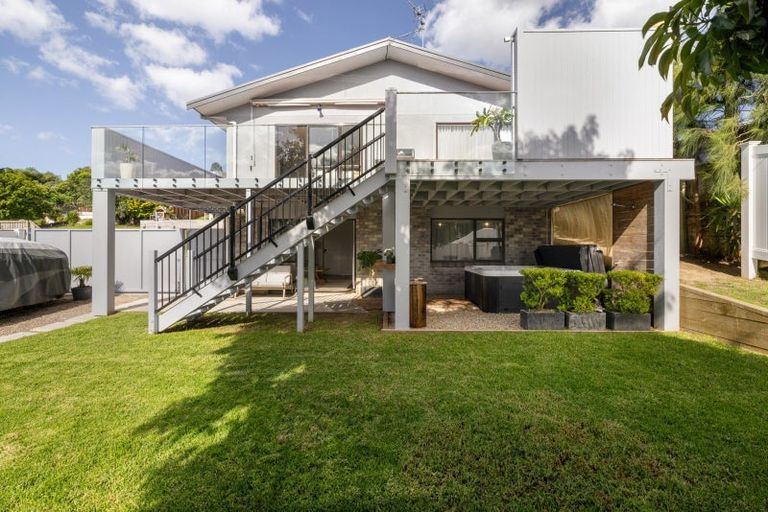 Photo of property in 14 Meander Drive, Welcome Bay, Tauranga, 3112