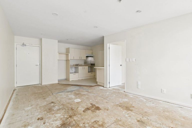 Photo of property in Gilmer Terrace Car Park, 314/9 Gilmer Terrace, Wellington Central, Wellington, 6011