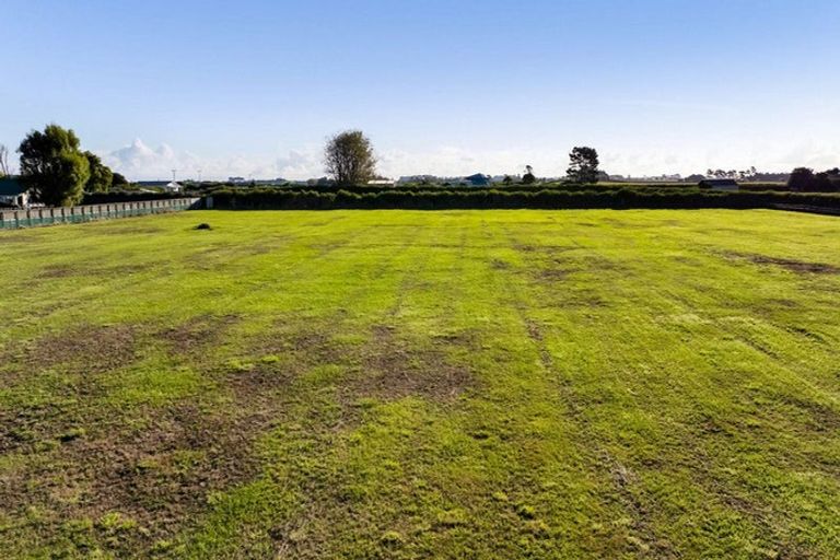 Photo of property in 331 Waihi Road, Hawera, 4673