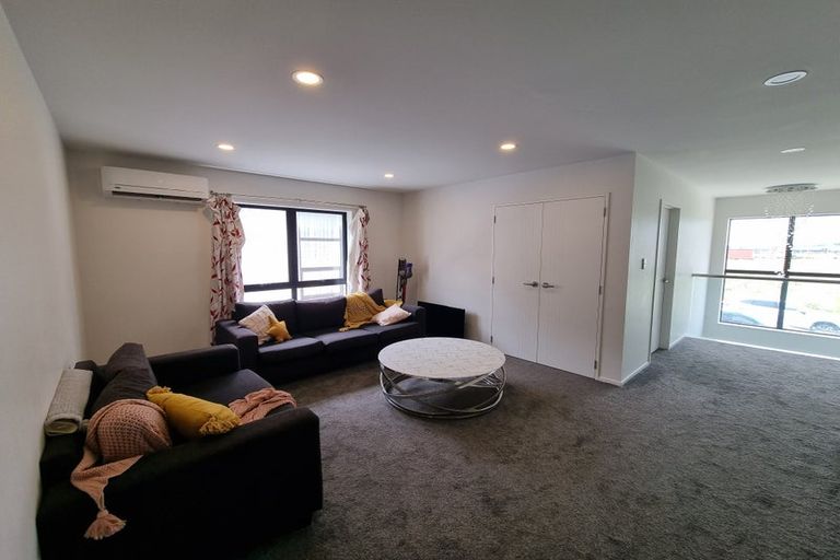 Photo of property in 19 Hakinakina Drive, Flat Bush, Auckland, 2019