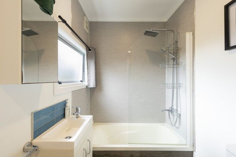 Photo of property in 56 Maire Street, Inglewood, 4330