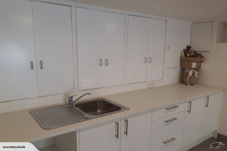 Photo of property in 92 Sylvia Road, Hillcrest, Auckland, 0627