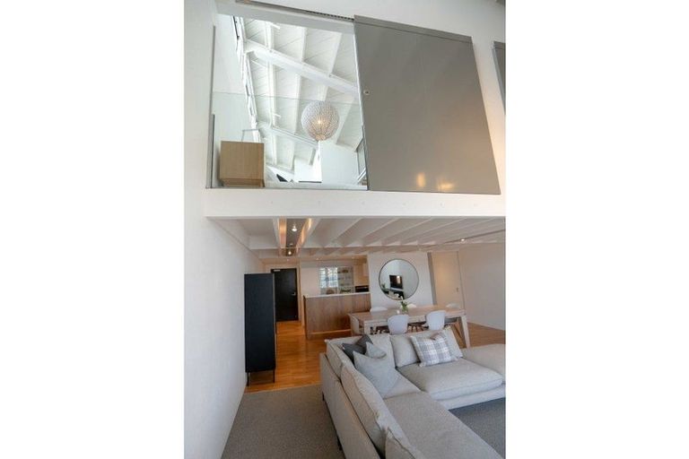 Photo of property in Waterloo Quay Apartments, 305/28 Waterloo Quay, Pipitea, Wellington, 6011