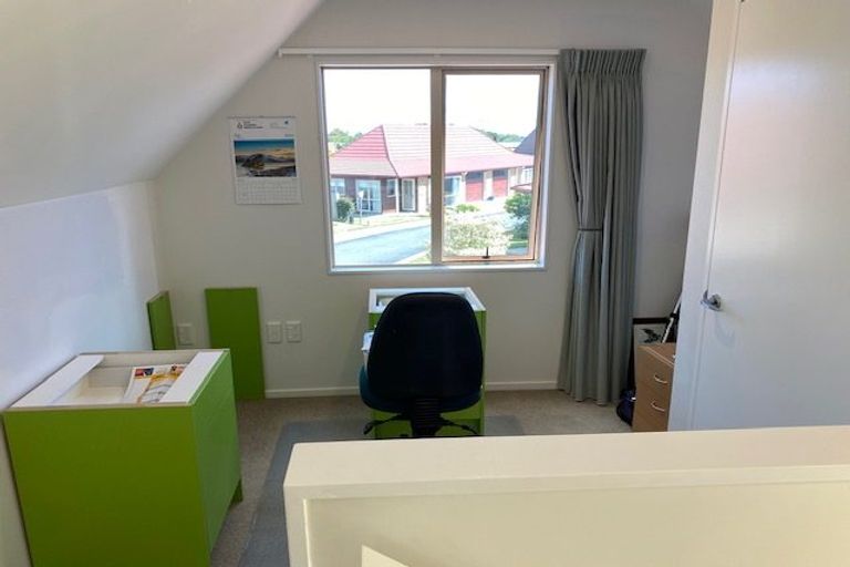 Photo of property in Rangeview Villas, 56/9 Fuller Close, Levin, 5510