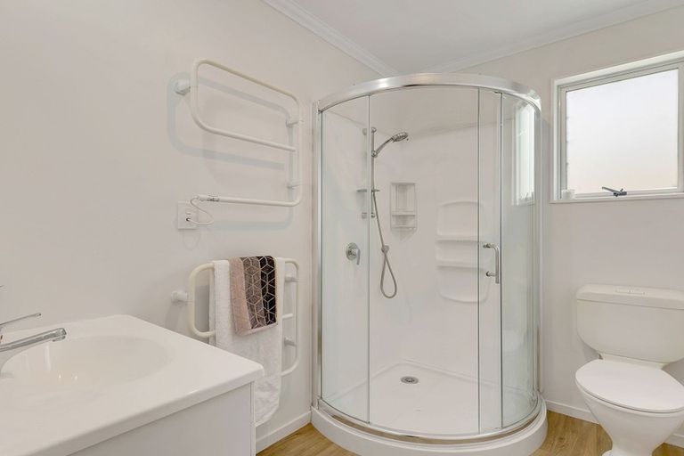 Photo of property in 63a Larsen Crescent, Tawa, Wellington, 5028