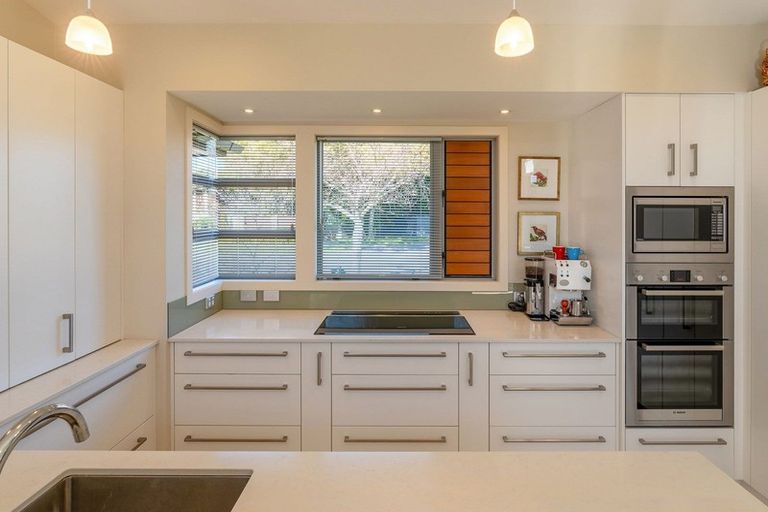 Photo of property in 35 Kohekohe Road, Waikanae, 5036