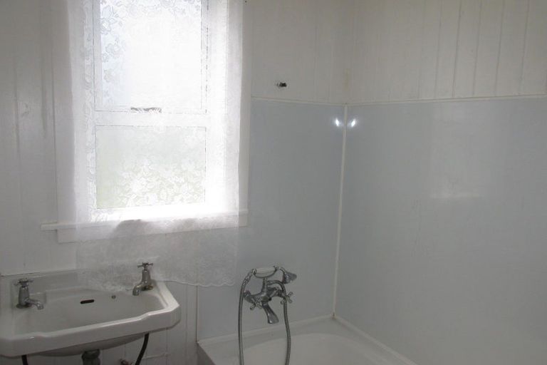 Photo of property in 5 Crarer Street, Wairoa, 4108