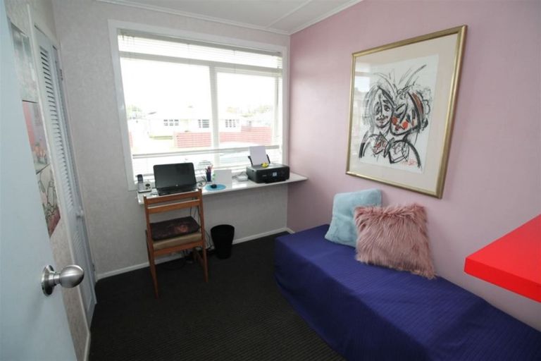 Photo of property in 25 John Street, Tokoroa, 3420