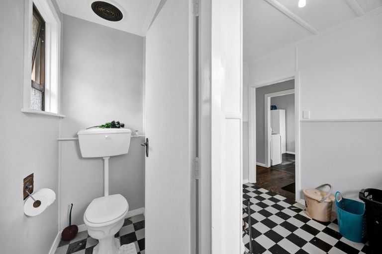 Photo of property in 150 Miranda Street, Stratford, 4332